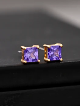 Violetinės kvadratinės cirkonio mados auskarų pora - Nuotrauka 2  